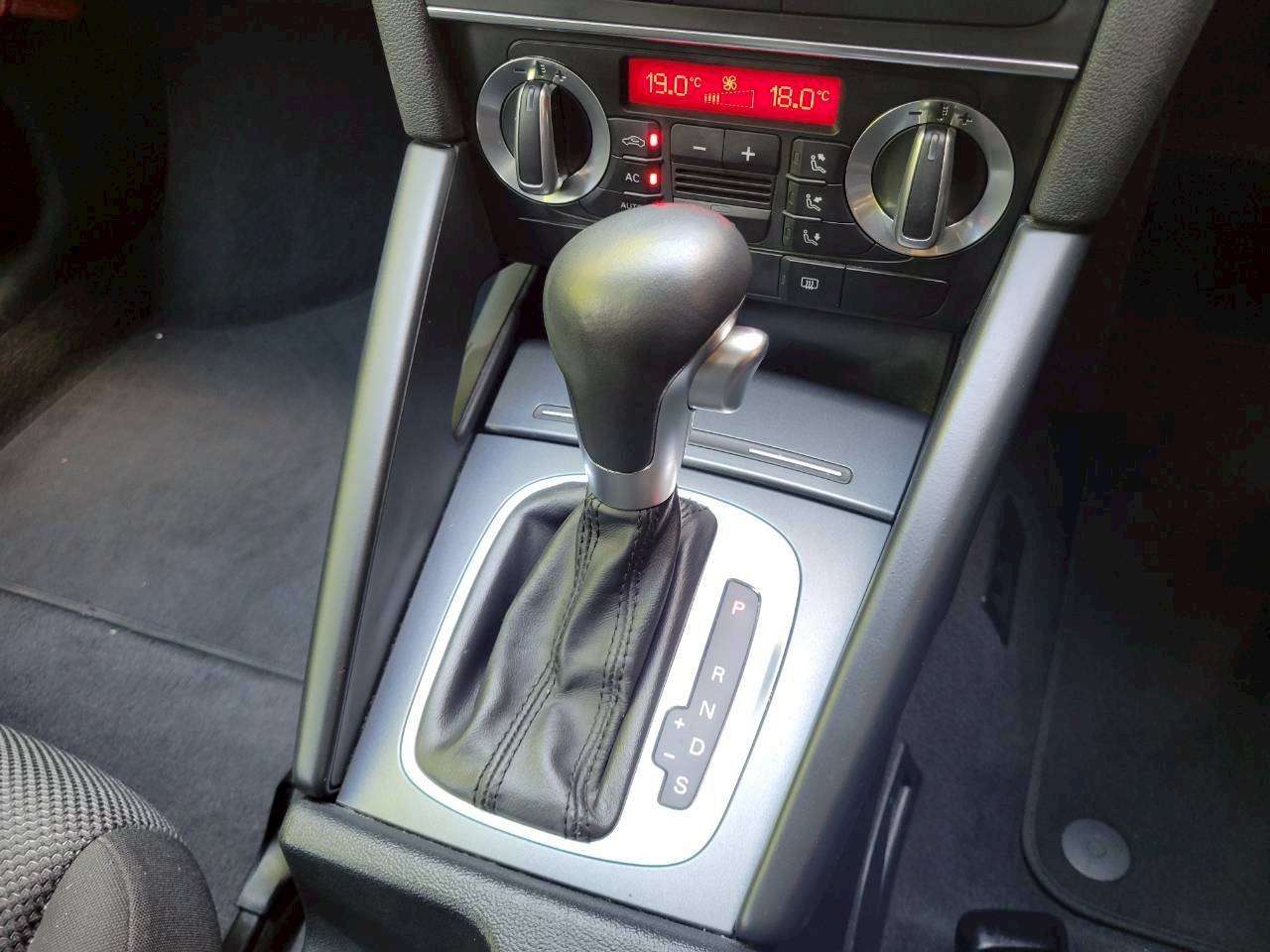 アウディA3　1.4TFSI　