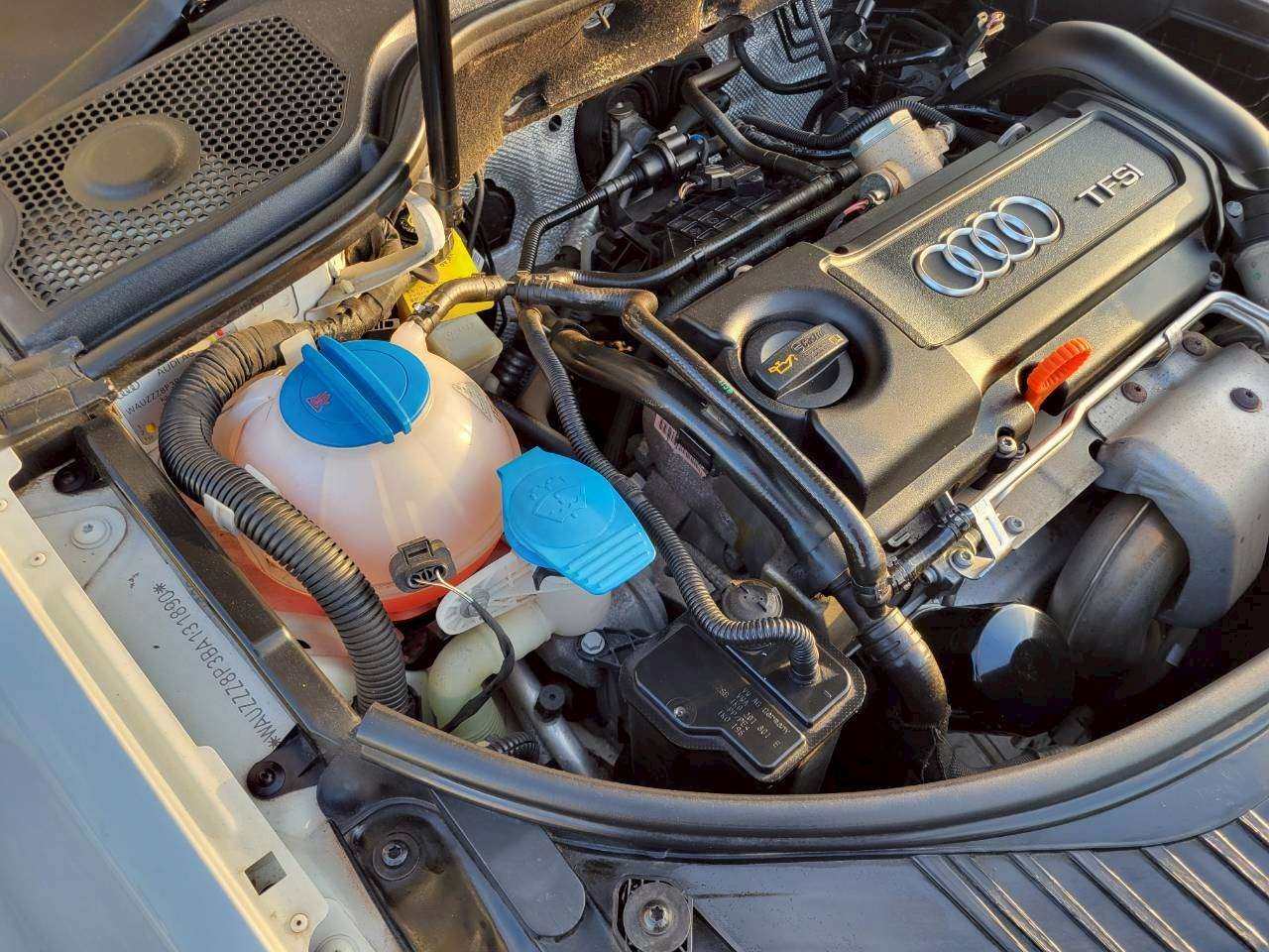 アウディA3　1.4TFSI　SEパッケージ
