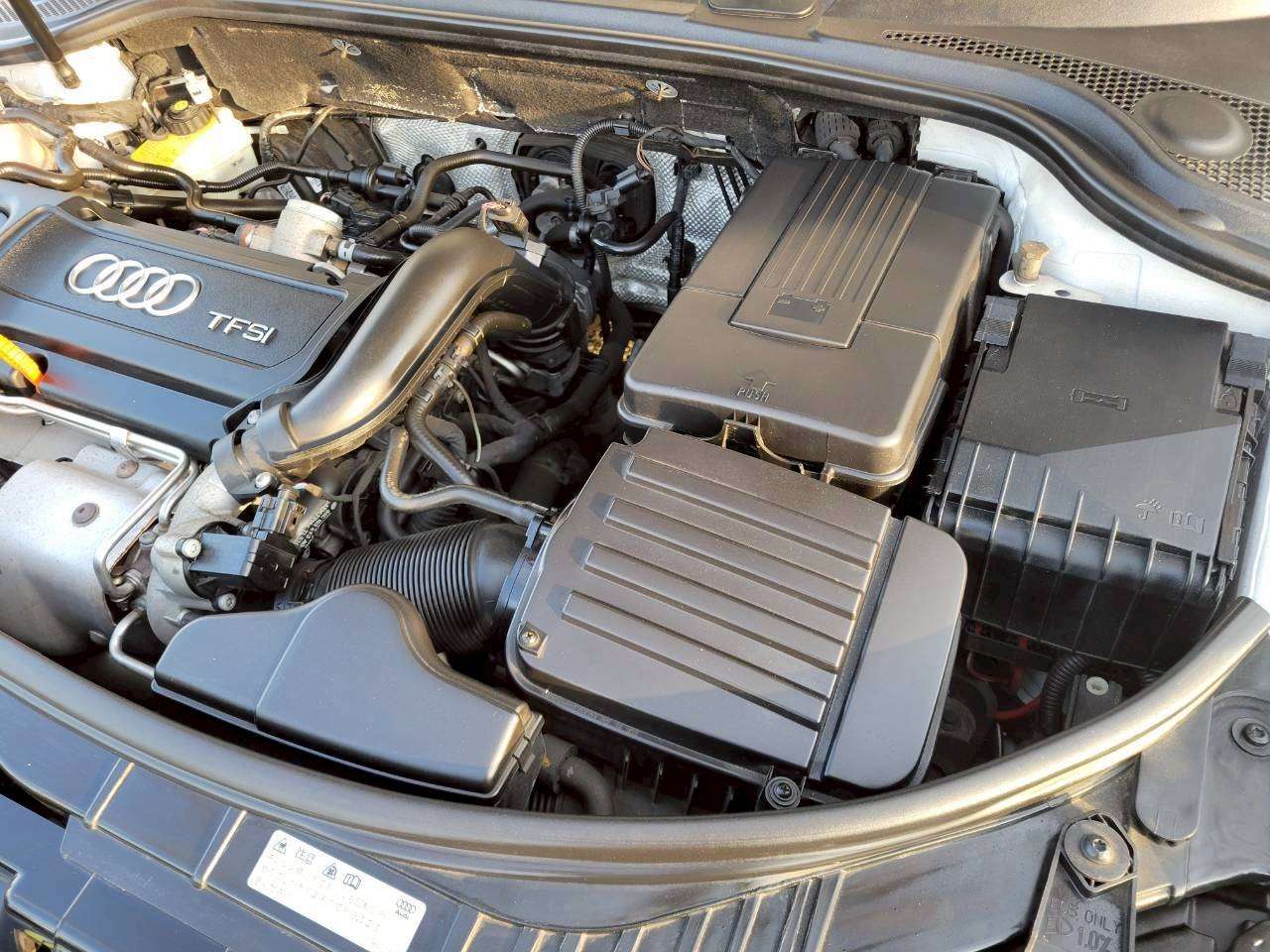 アウディA3　1.4TFSI　SEパッケージ
