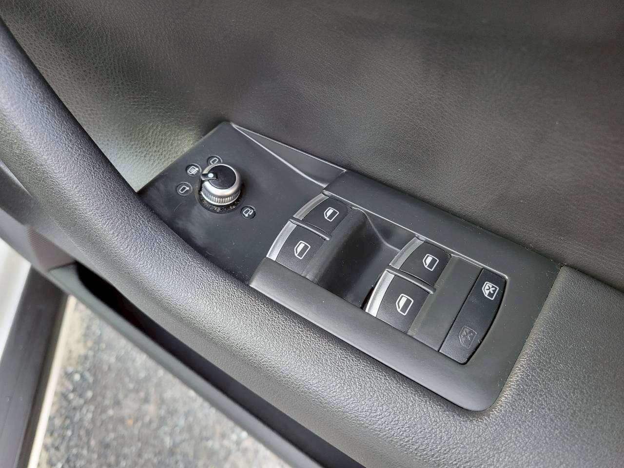 アウディA3　1.4TFSI　SEパッケージ
