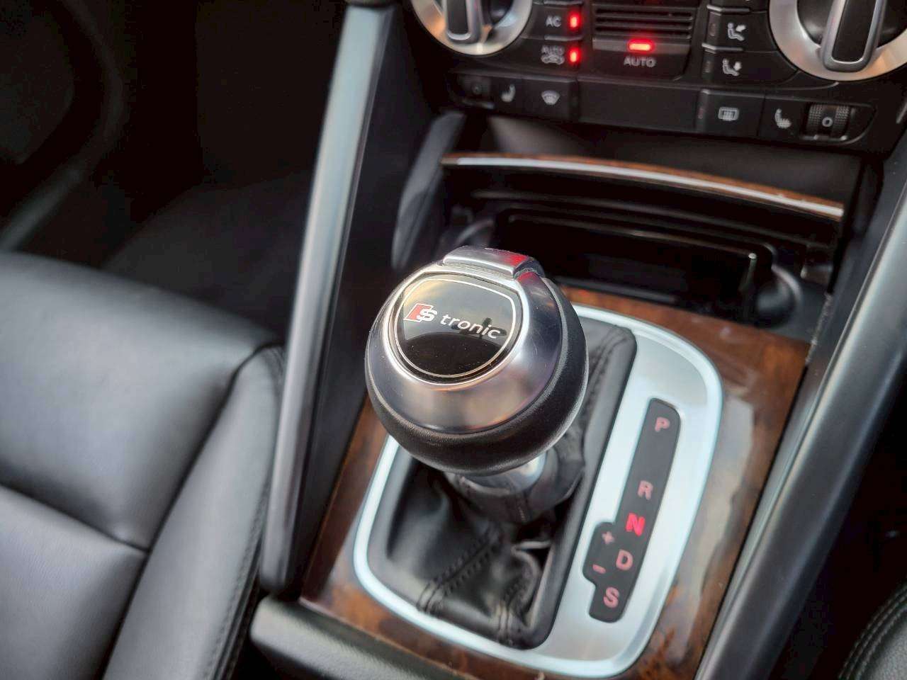 アウディA3　1.4TFSI　SEパッケージ