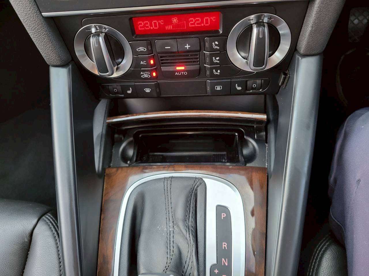 アウディA3　1.4TFSI　SEパッケージ
