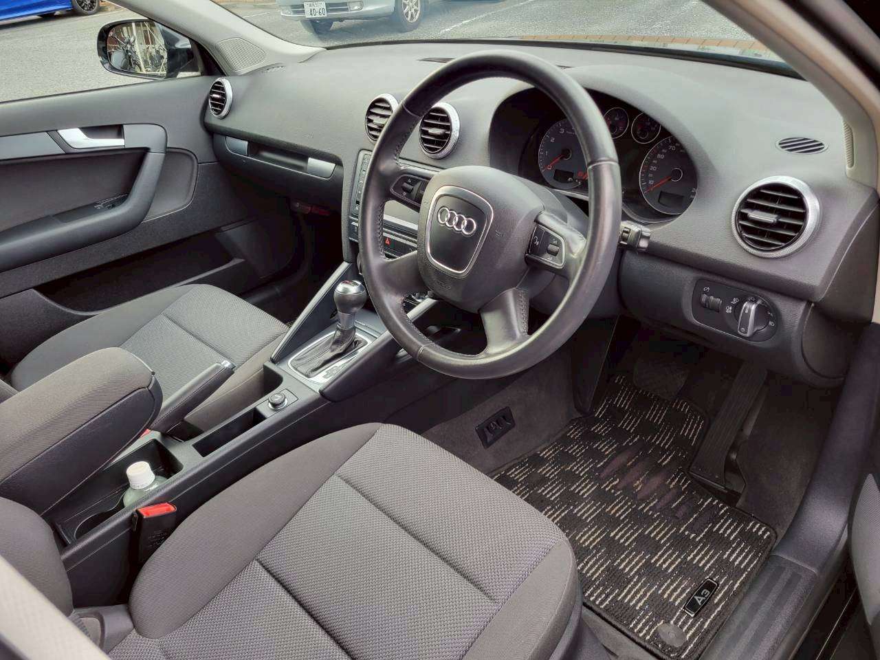 アウディA3　1.4TFSI　