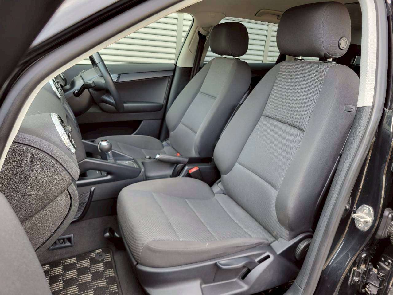 アウディA3　1.4TFSI　