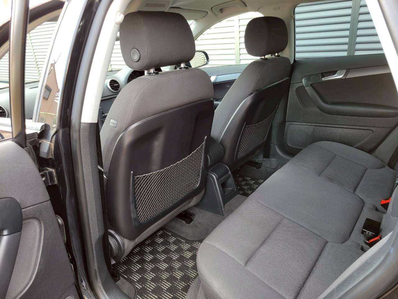 アウディA3　1.4TFSI　