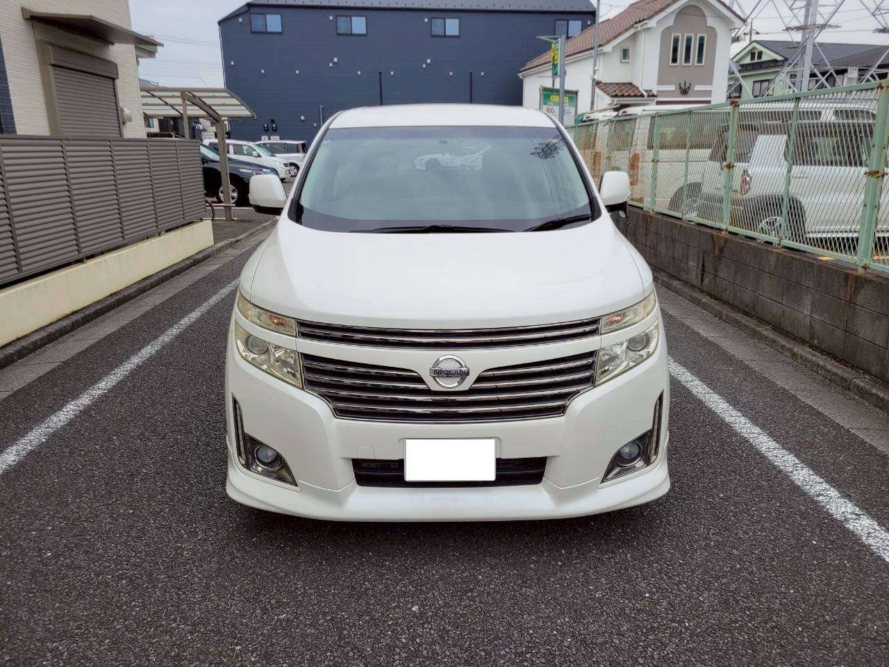 日産　エルグランド250ハイウェイスター　アーバンクロム