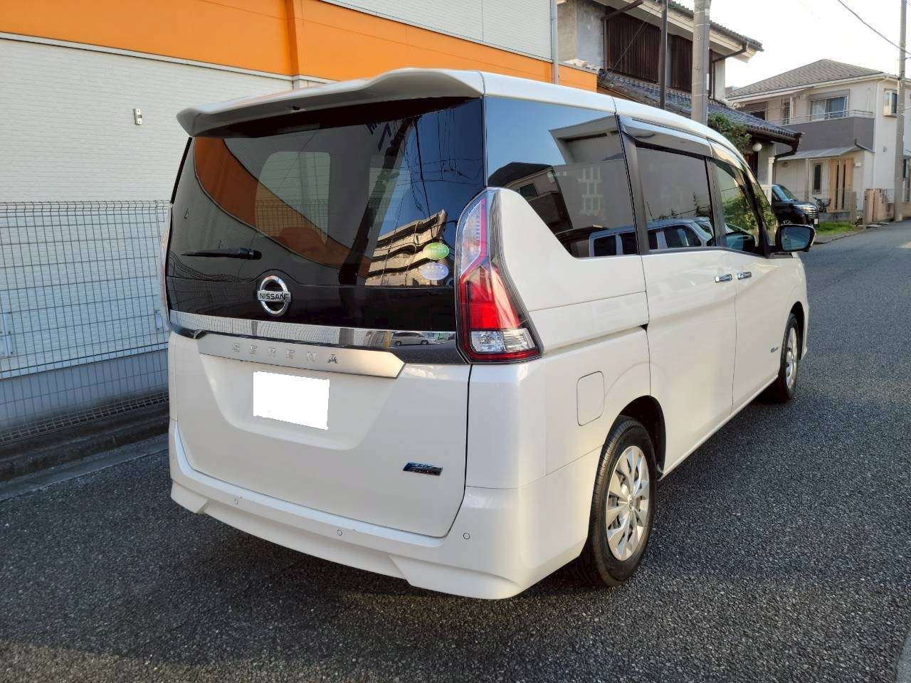 セレナ　 X 　HYBRID