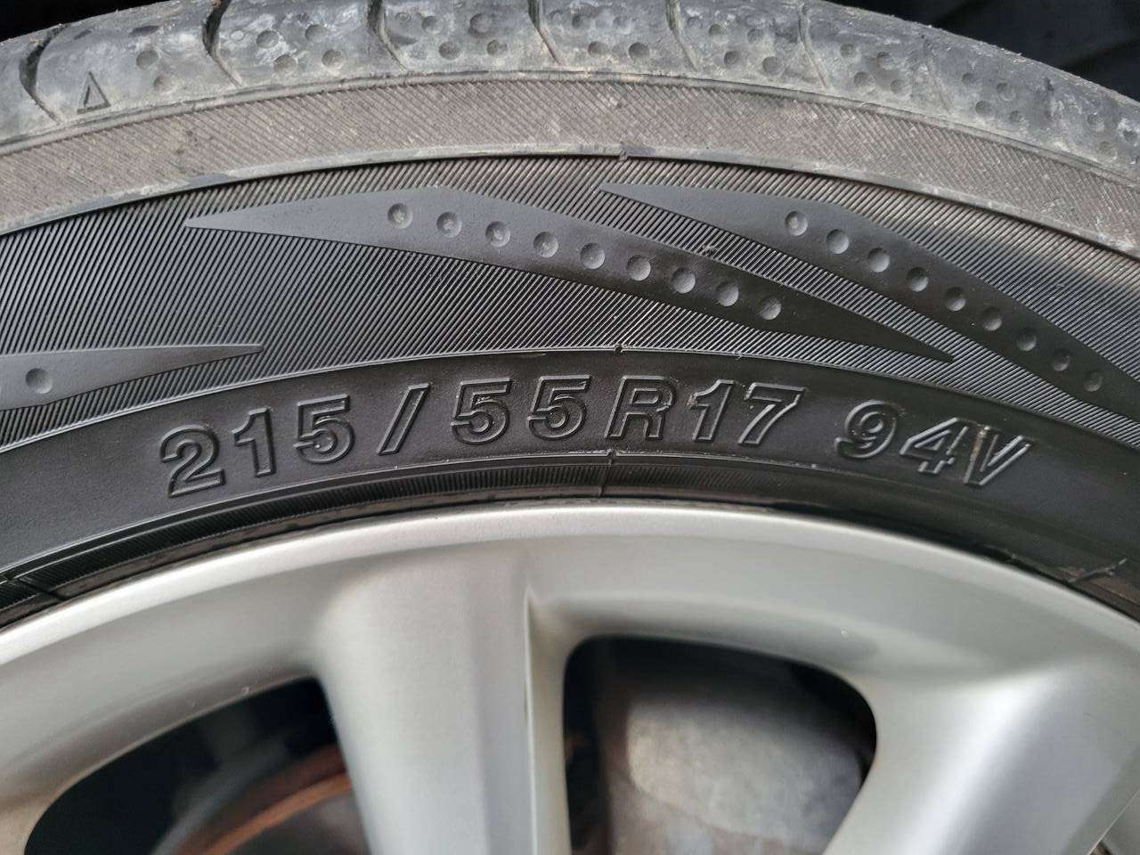 エスティマ　２．４アエラスGパッケージ   中期モデル