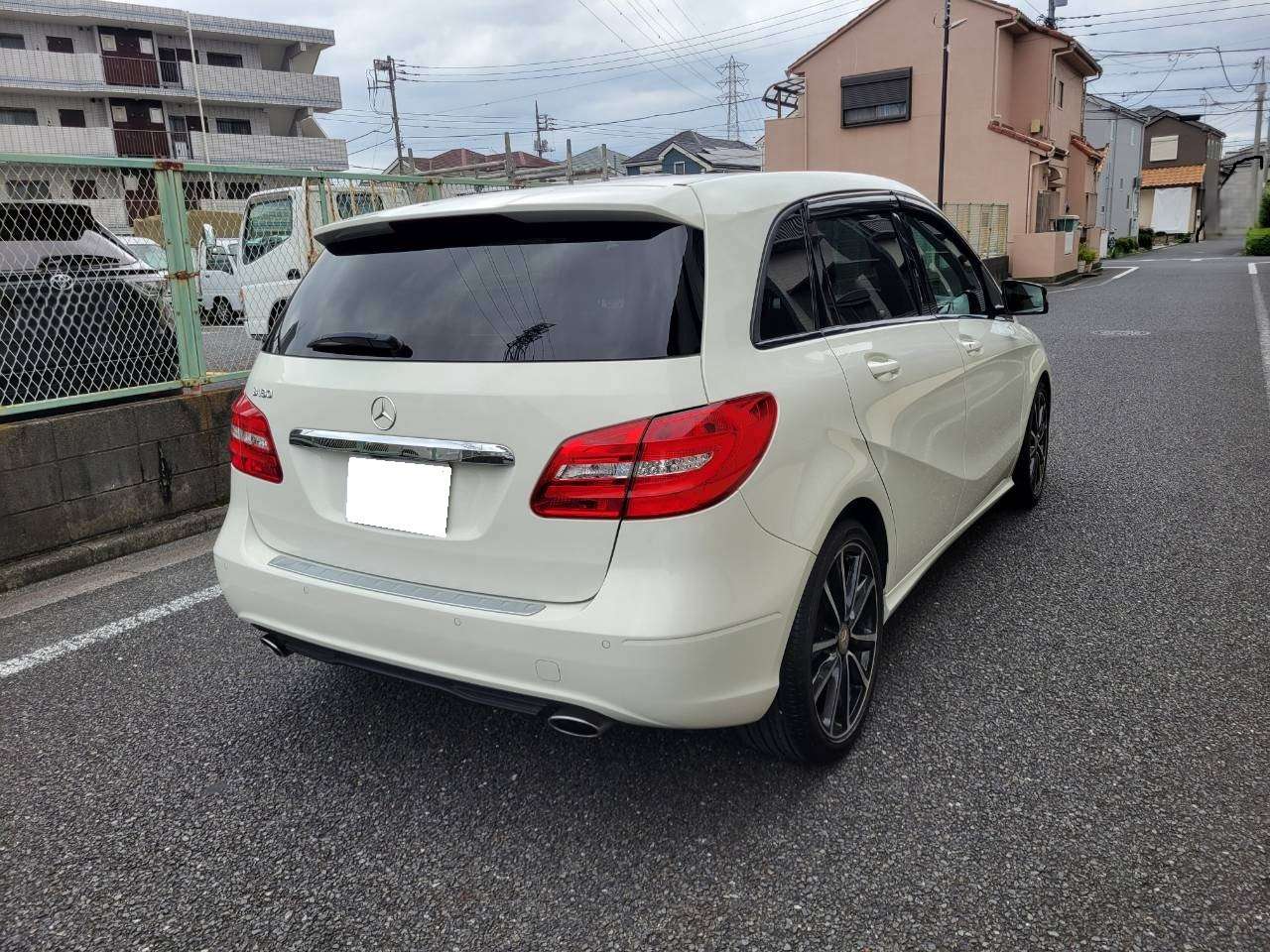 ベンツB180スポーツ 　ナイトパッケージ