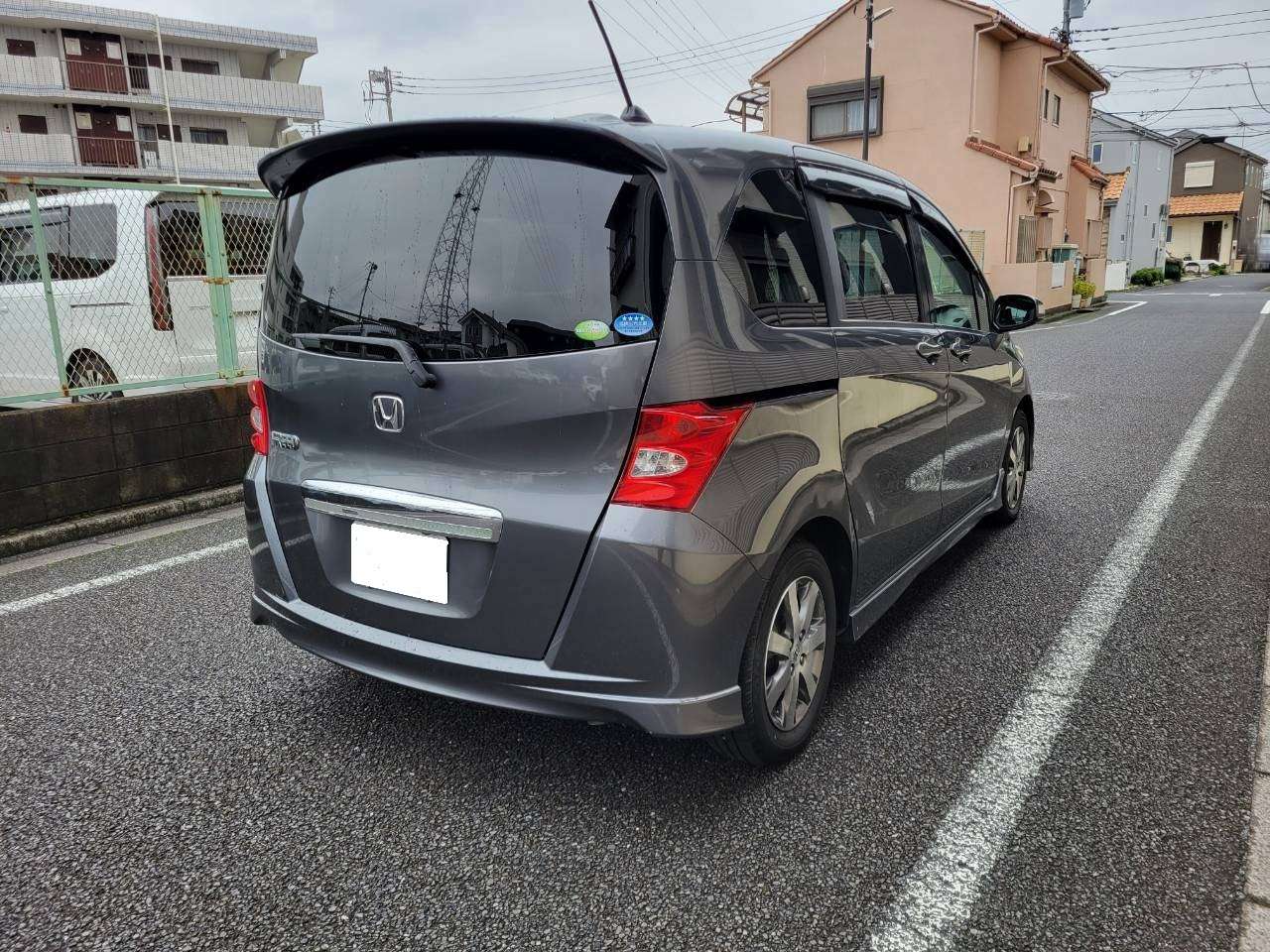 フリード　Gエアロ　ハイウェイエディション　7人乗