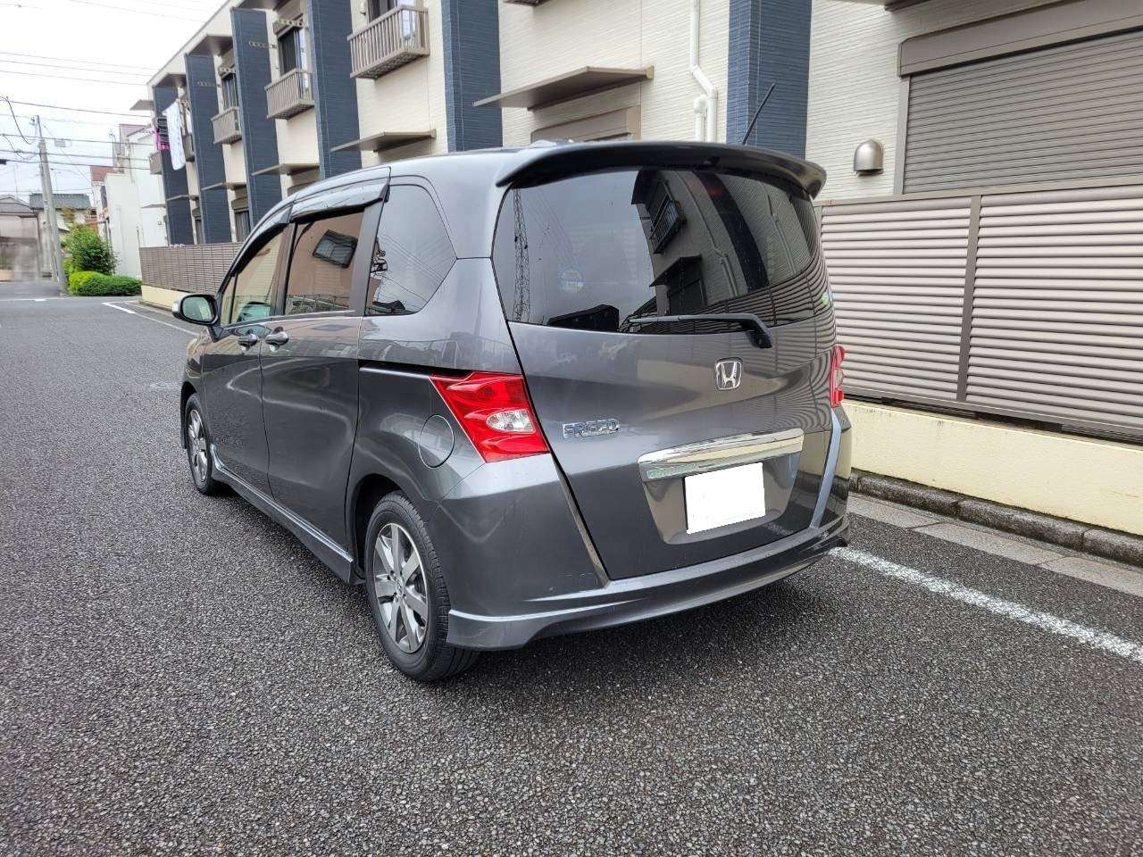 フリード　Gエアロ　ハイウェイエディション　7人乗