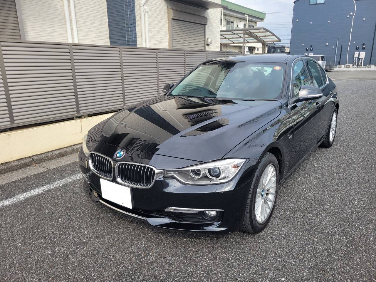 BMＷ320i　ラグジュアリー