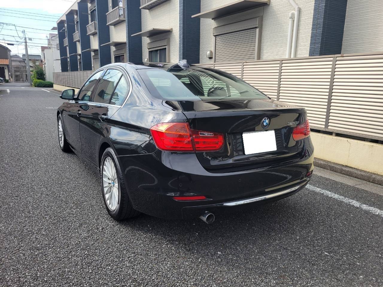 BMＷ320i　ラグジュアリー