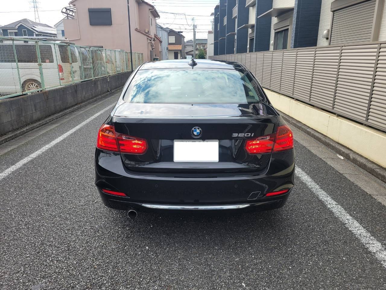 BMＷ320i　ラグジュアリー