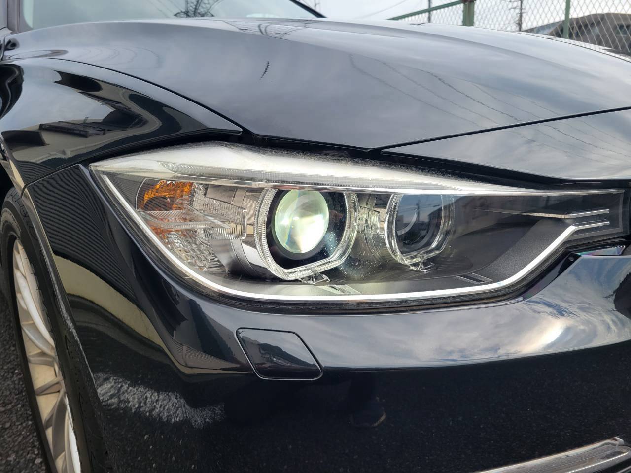 BMＷ320i　ラグジュアリー