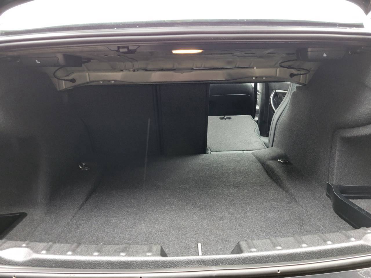 BMＷ320i　ラグジュアリー
