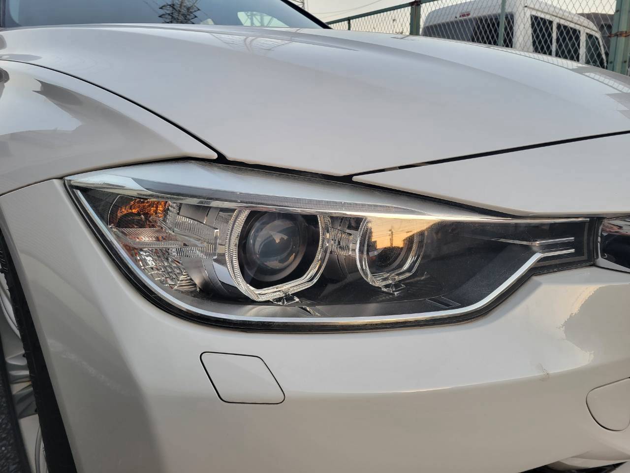 BMＷ320d ブルーパフォマンス　スポーツ　ディーゼルターボ
