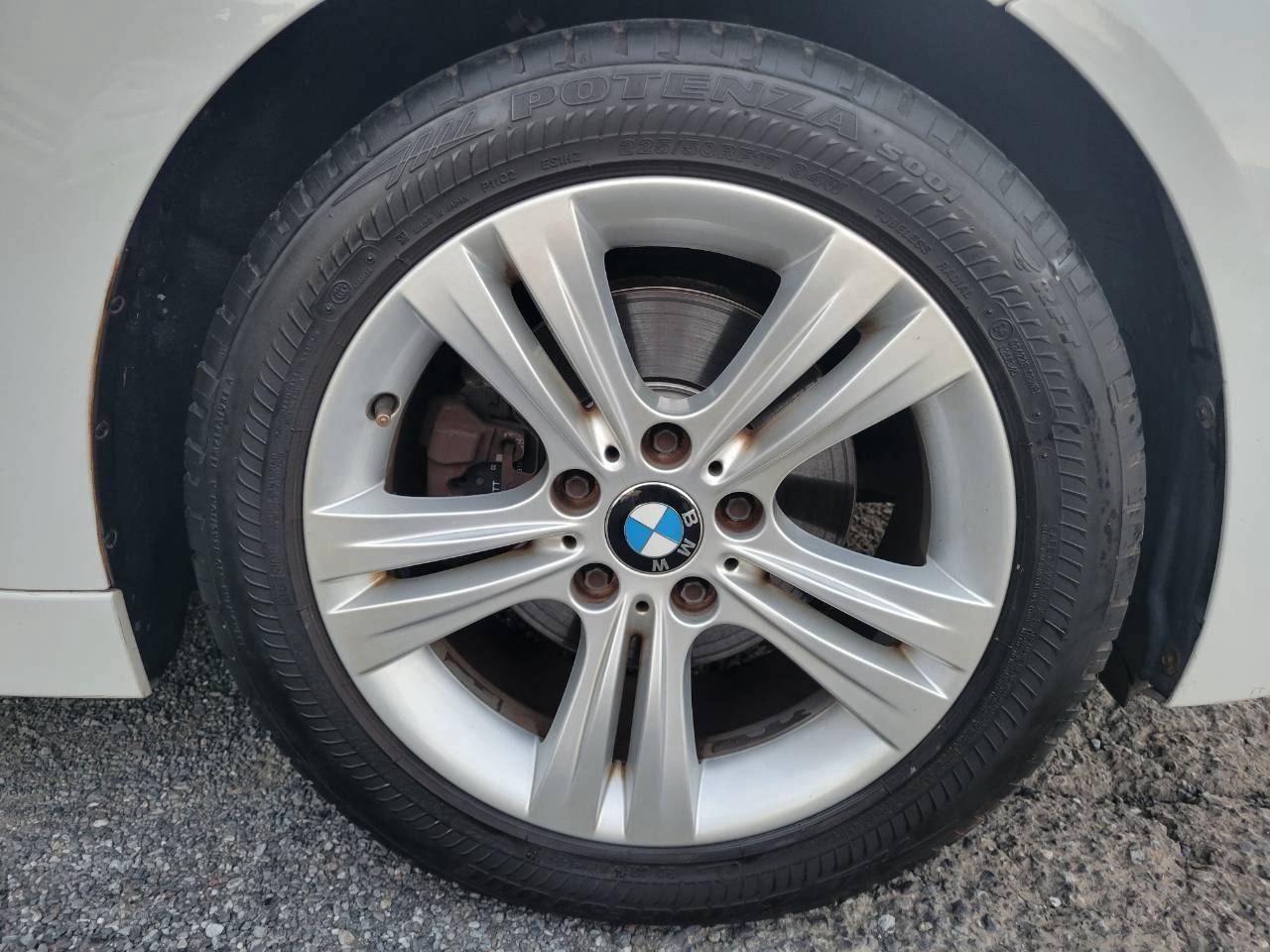BMＷ320d ブルーパフォマンス　スポーツ　ディーゼルターボ