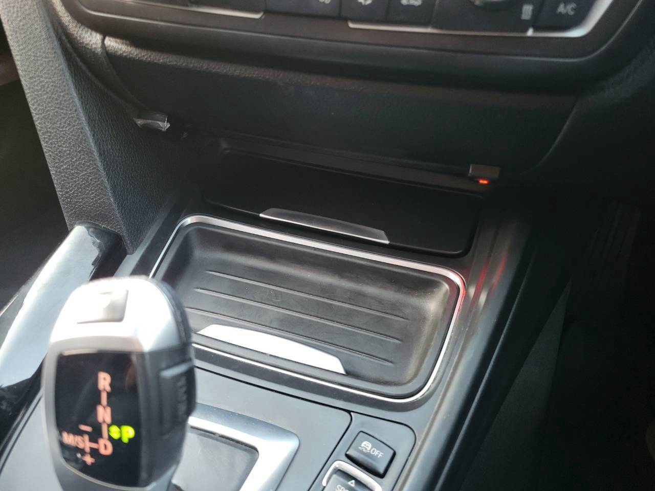 BMＷ320d ブルーパフォマンス　スポーツ　ディーゼルターボ